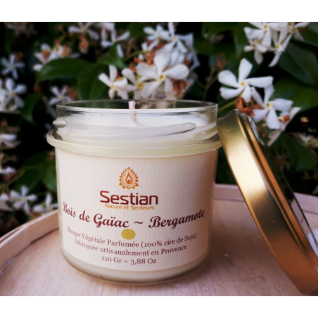 Bougie naturelle Parfumée "Bois de Gaïac ~ Bergamote" 110g