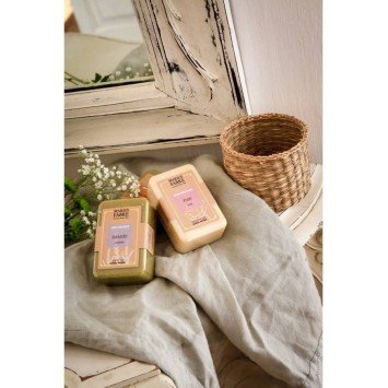 Savonnette parfumée à la Rose